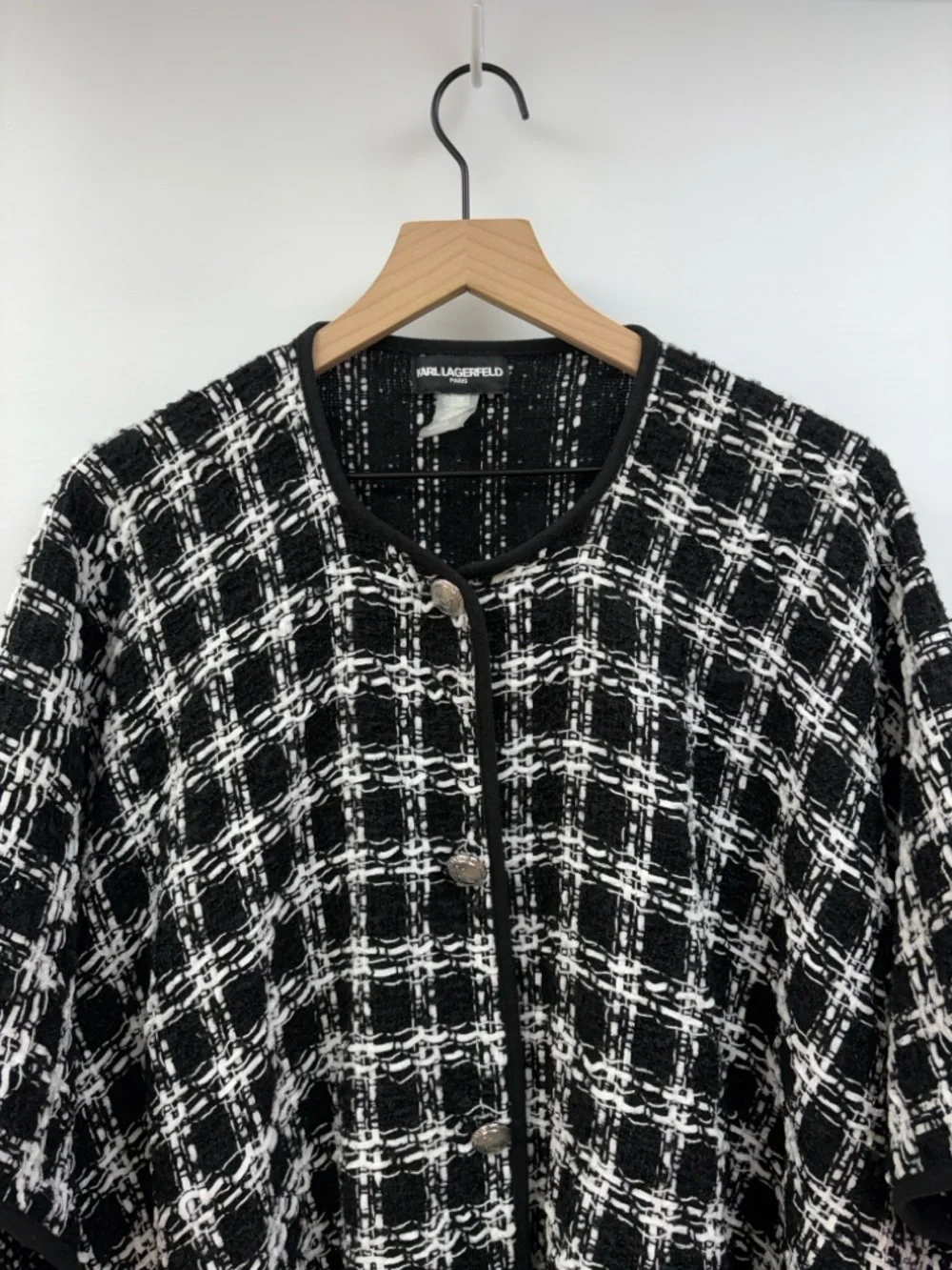 Karl Lagerfled Tweed Plaid Oversized Button-Up Poncho Knit Sweater Black OS - Picture 3 of 7